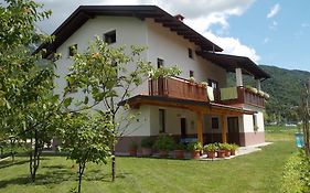 Apartment And Room Natasa